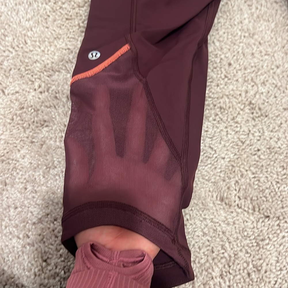 Lululemon cropped leggings - Picture 4 of 5